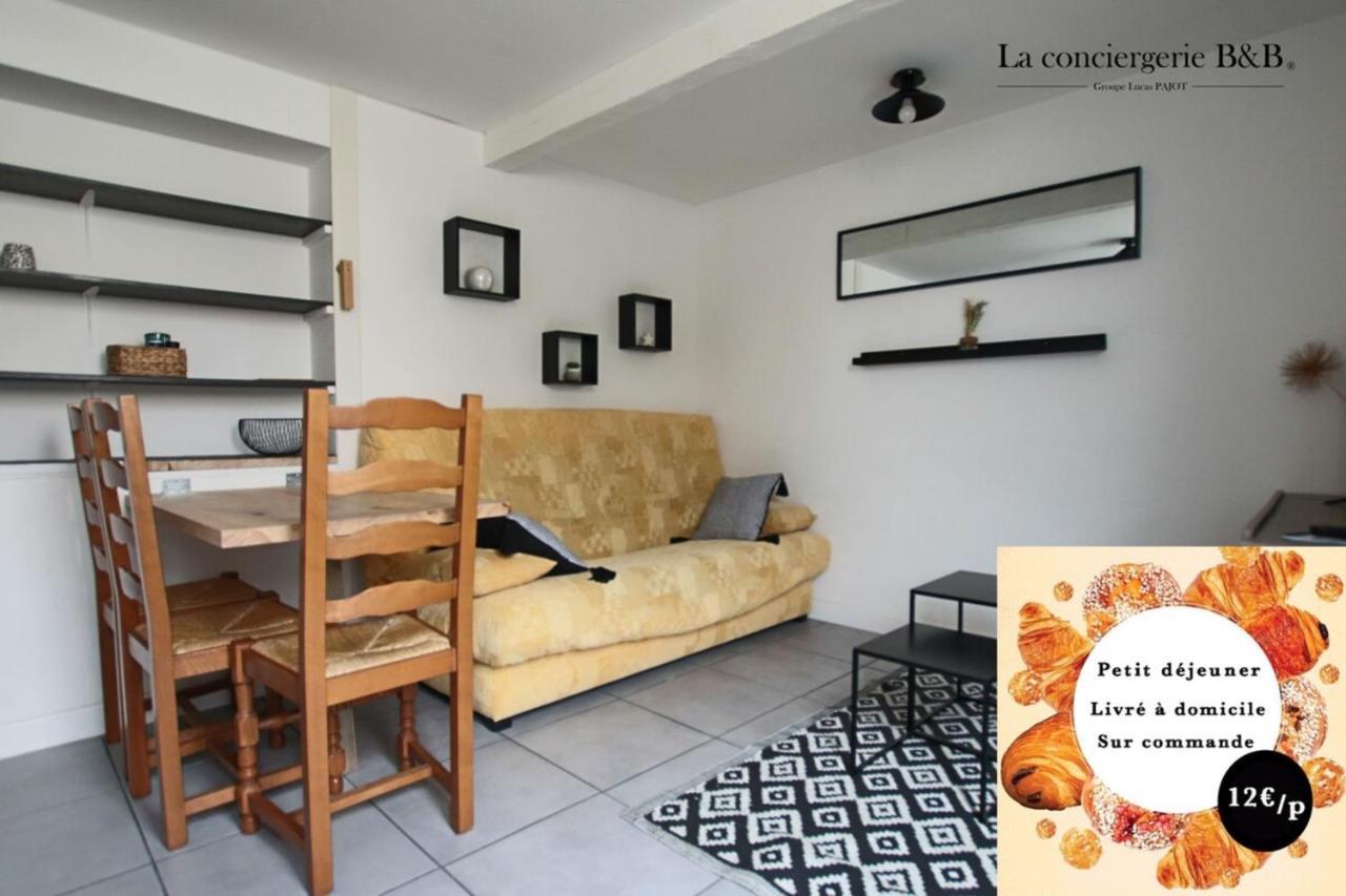 Comfortable Playhouse Rochefort  Luaran gambar